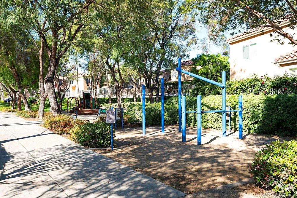 40 Canyon Ridge, Irvine, CA 92603