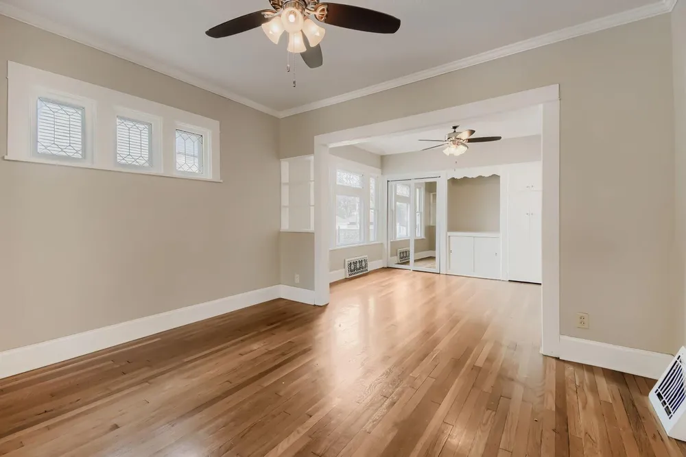 822 Smith Ave S, Saint Paul, MN 55107