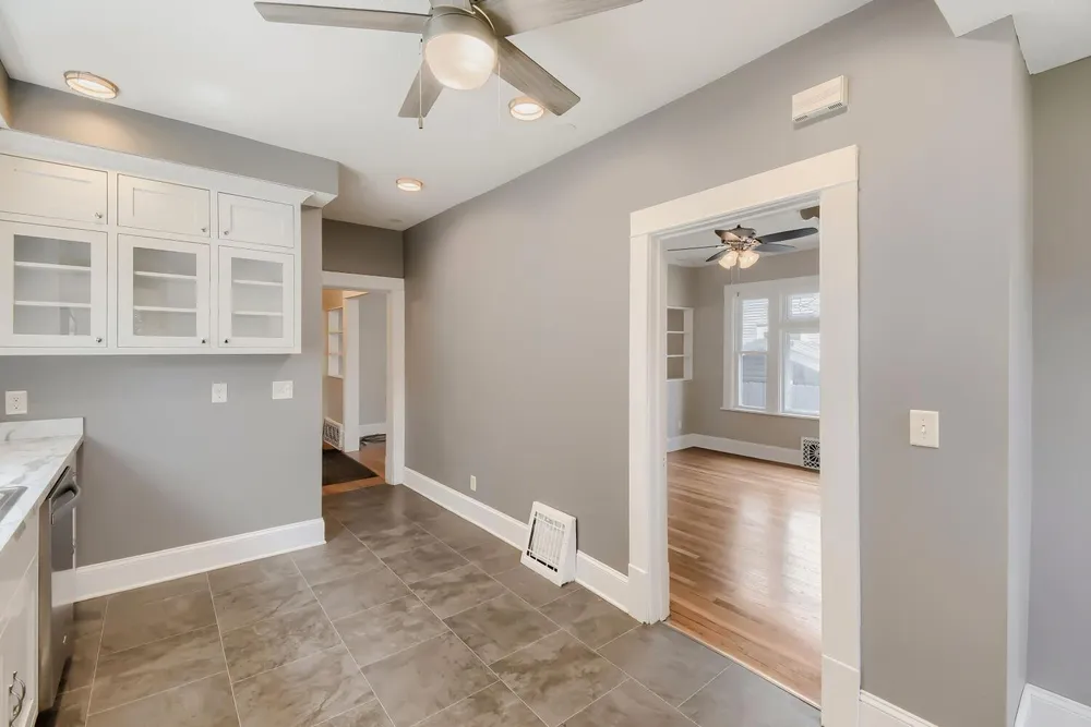 822 Smith Ave S, Saint Paul, MN 55107