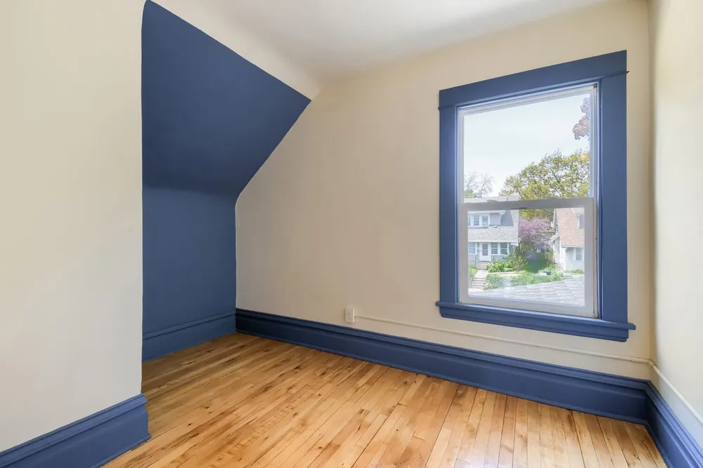 822 Smith Ave S, Saint Paul, MN 55107