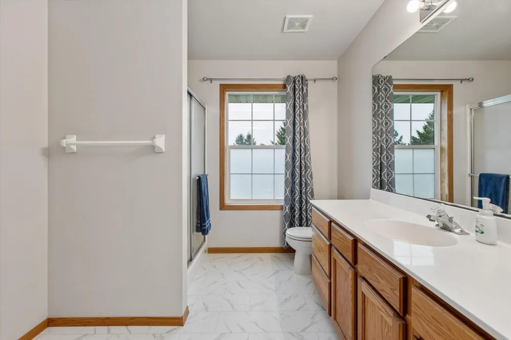 18769 Englewood Way, Farmington, MN 55024