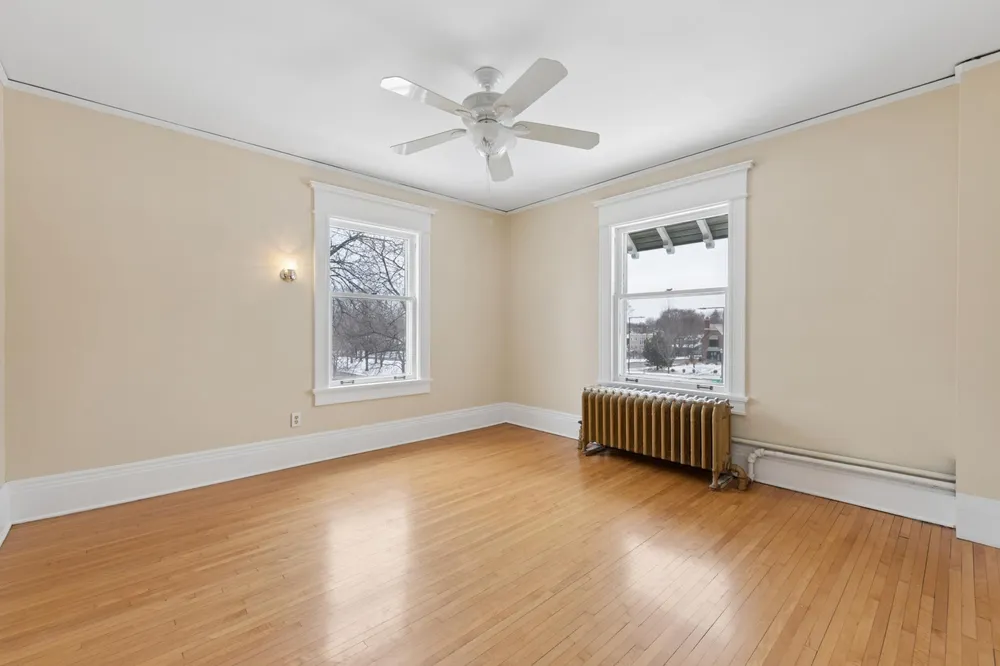 1732 Summit Ave, St Paul, MN 55105