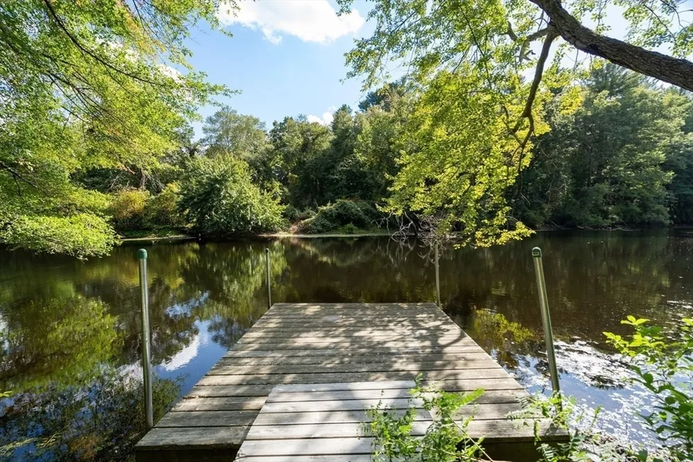 182 Winding River Rd, Wellesley, MA 02482