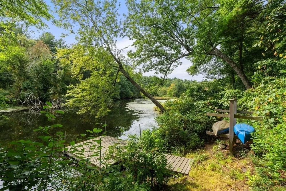 182 Winding River Rd, Wellesley, MA 02482