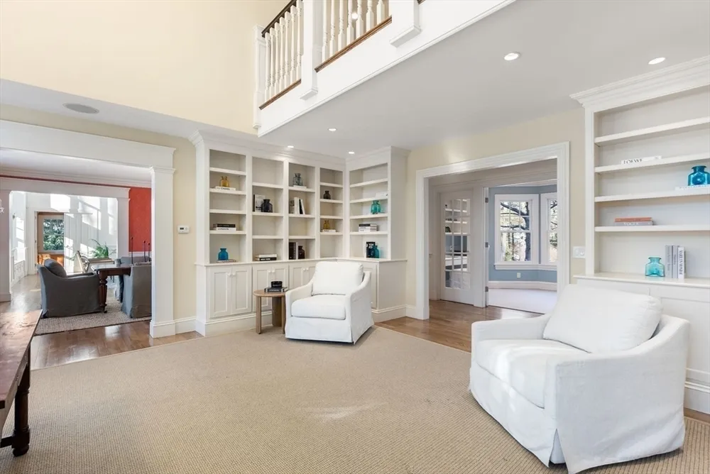 182 Winding River Rd, Wellesley, MA 02482