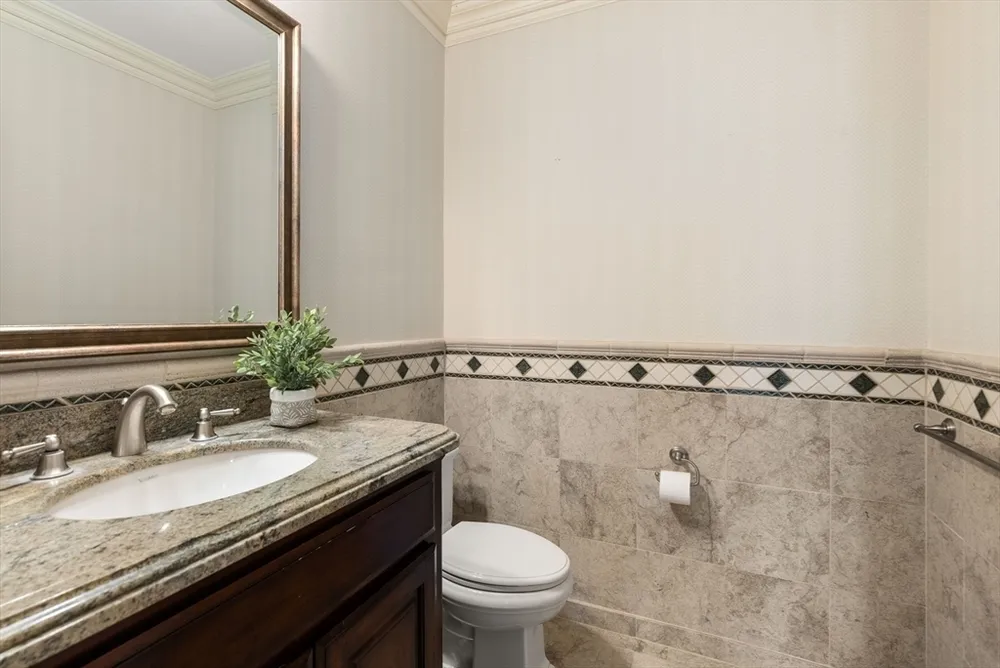 182 Winding River Rd, Wellesley, MA 02482