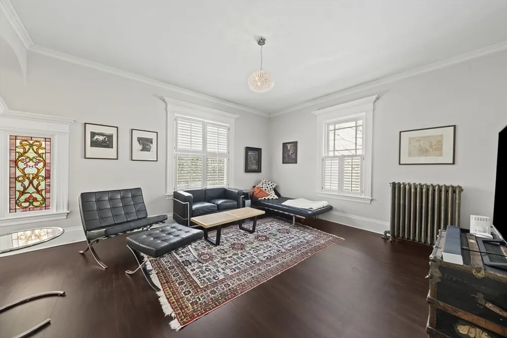 2 Florence St, Boston, MA 02131