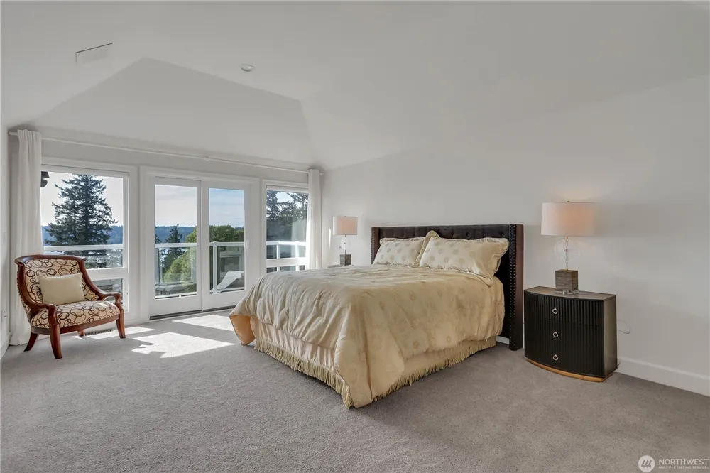 535 208th Ave NE, Sammamish, WA 98074