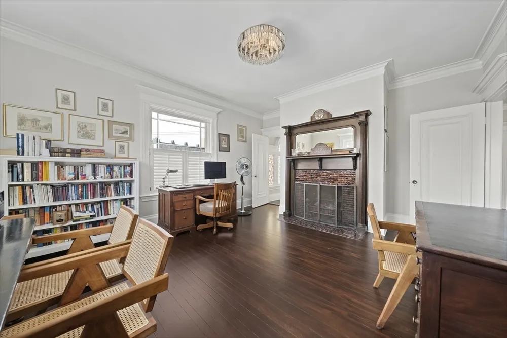 2 Florence St, Boston, MA 02131