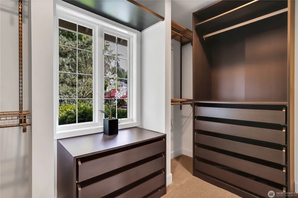 535 208th Ave NE, Sammamish, WA 98074