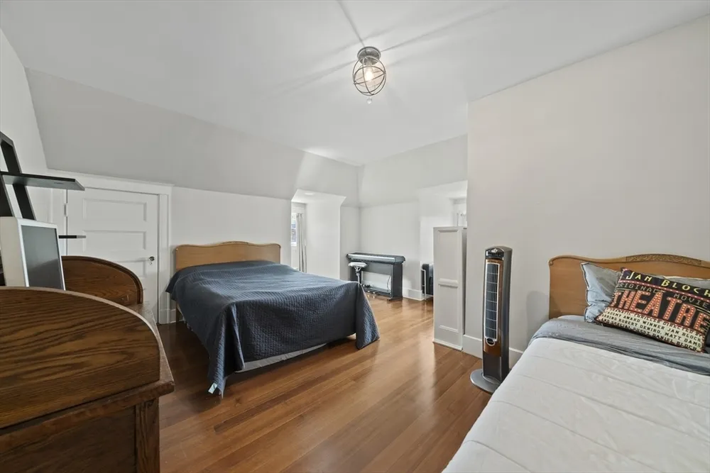 2 Florence St, Boston, MA 02131