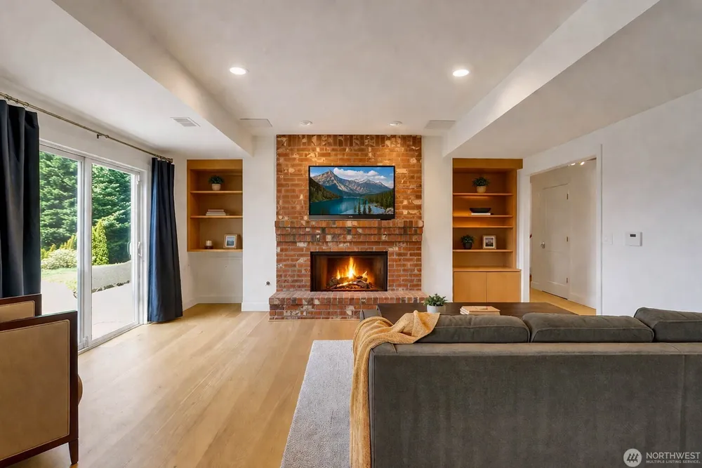535 208th Ave NE, Sammamish, WA 98074