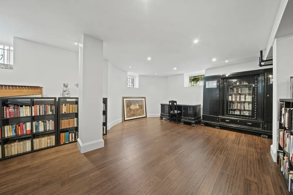 2 Florence St, Boston, MA 02131