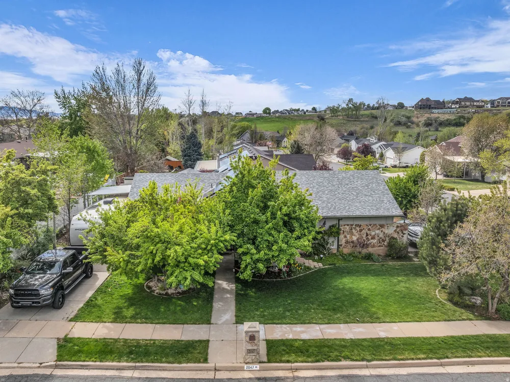 2047 N 1650 E, Layton, UT 84040