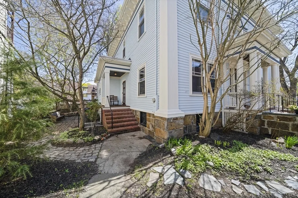 2 Florence St, Boston, MA 02131