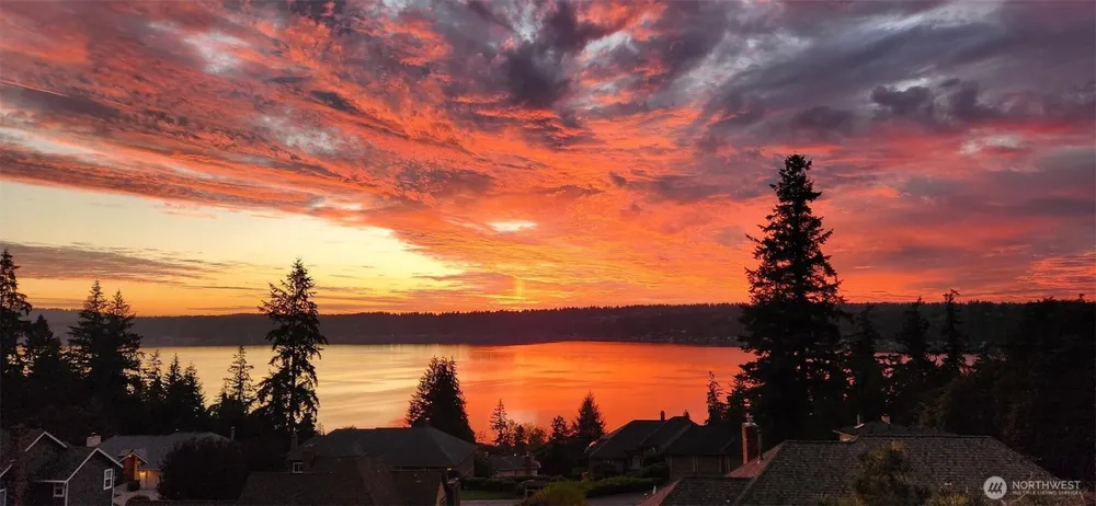 535 208th Ave NE, Sammamish, WA 98074
