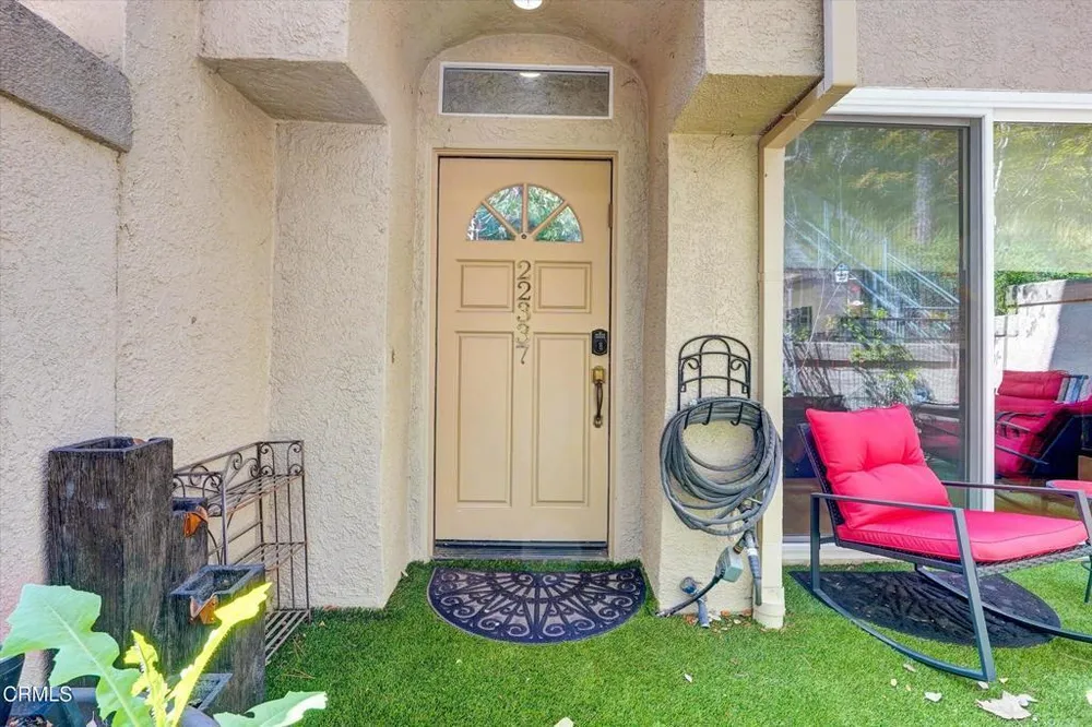 22337 Mission Circle, Chatsworth, CA 91311