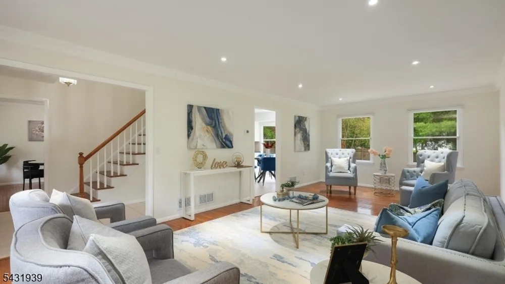 9 Starlite Ct, Westfield, NJ 07090