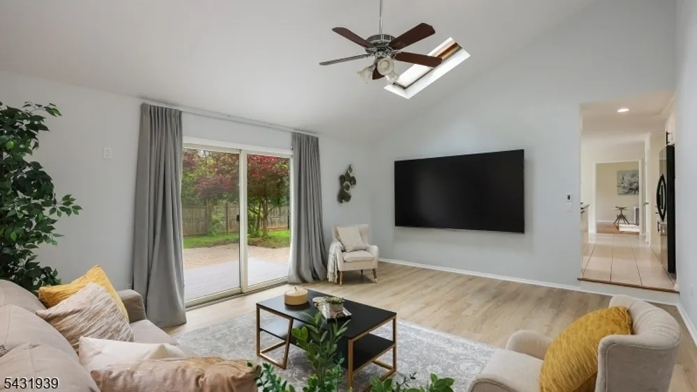 9 Starlite Ct, Westfield, NJ 07090