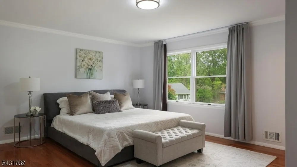 9 Starlite Ct, Westfield, NJ 07090
