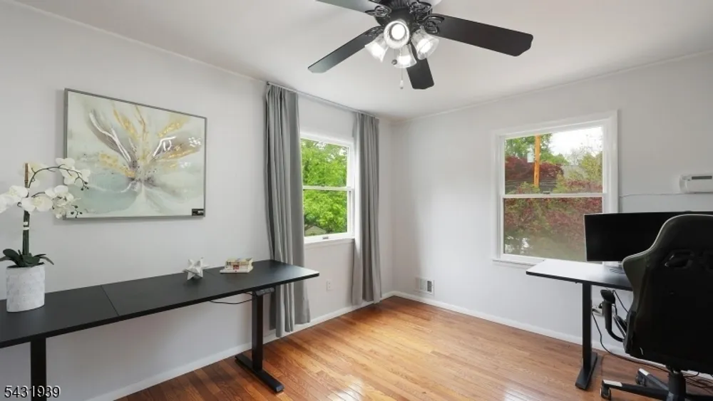 9 Starlite Ct, Westfield, NJ 07090
