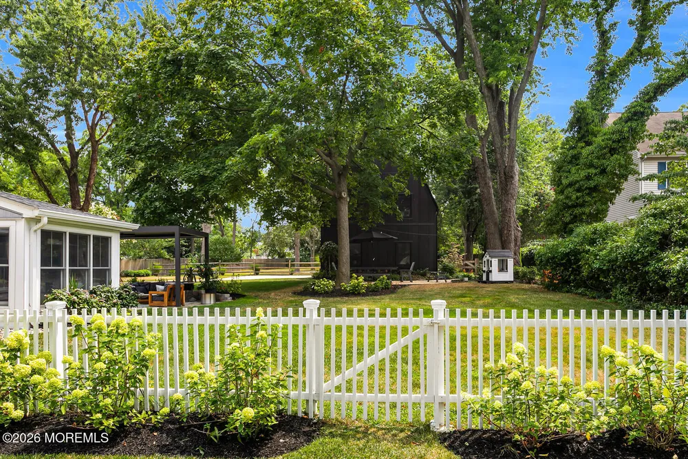 22 Branch Ave, Oceanport, NJ 07757