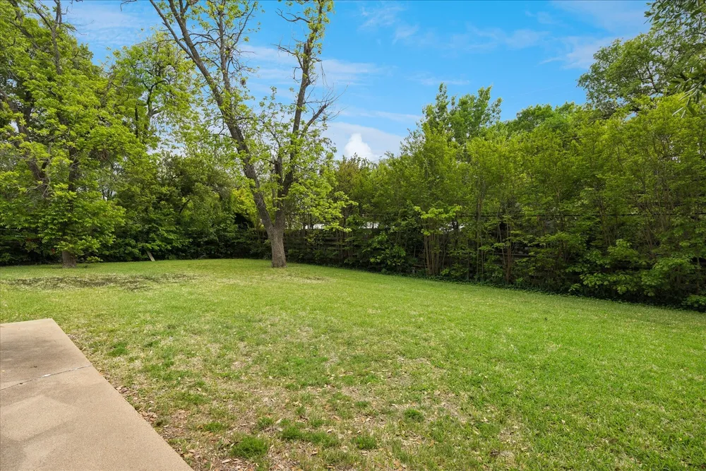 3713 Kimberly Ln, Fort Worth, TX 76133-2018