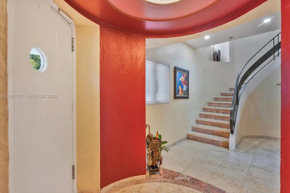 1021 N Greenway Dr, Coral Gables, FL 33134