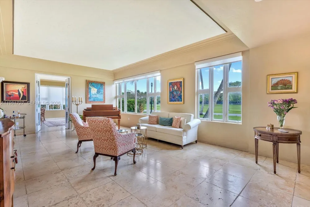 1021 N Greenway Dr, Coral Gables, FL 33134