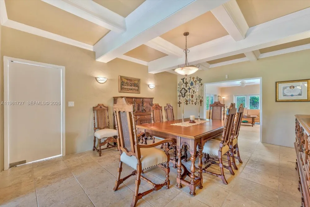 1021 N Greenway Dr, Coral Gables, FL 33134