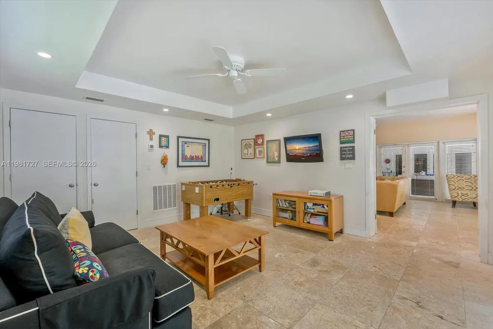 1021 N Greenway Dr, Coral Gables, FL 33134