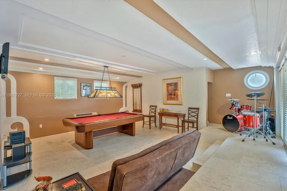1021 N Greenway Dr, Coral Gables, FL 33134