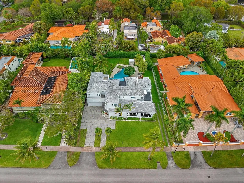 1021 N Greenway Dr, Coral Gables, FL 33134