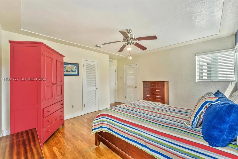 1021 N Greenway Dr, Coral Gables, FL 33134