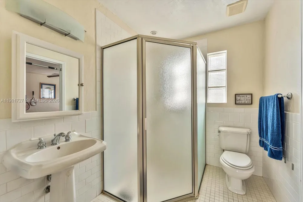 1021 N Greenway Dr, Coral Gables, FL 33134