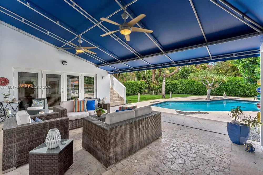 1021 N Greenway Dr, Coral Gables, FL 33134