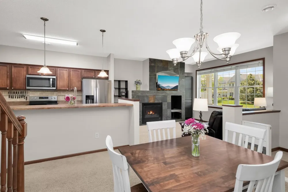 4859 Boatman Ln, Inver Grove Heights, MN 55076