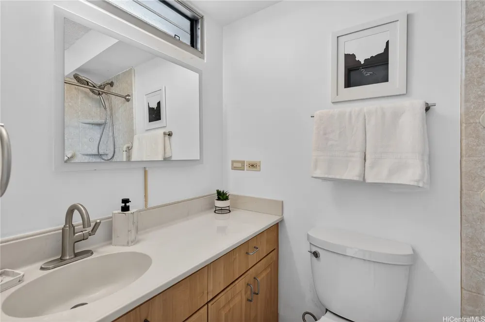 2575 Kuhio Ave, Honolulu, HI 96815