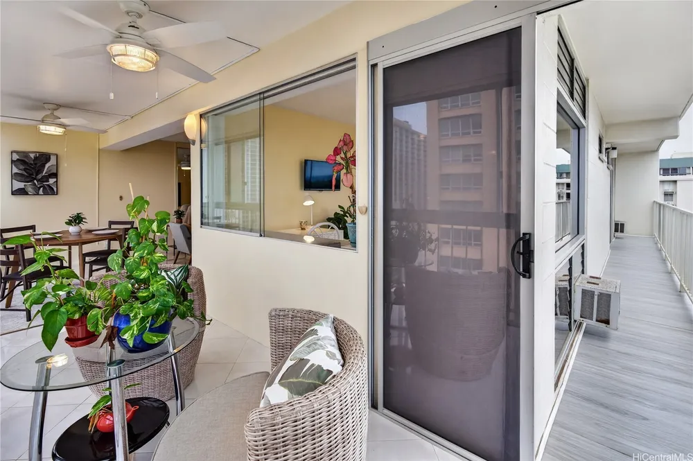 2575 Kuhio Ave, Honolulu, HI 96815