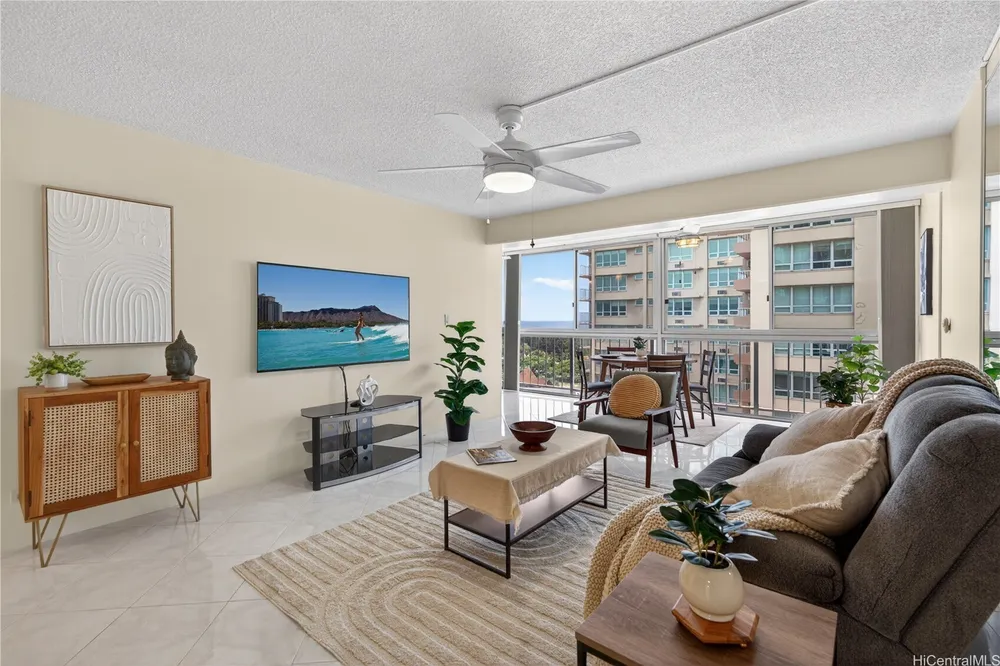 2575 Kuhio Ave, Honolulu, HI 96815