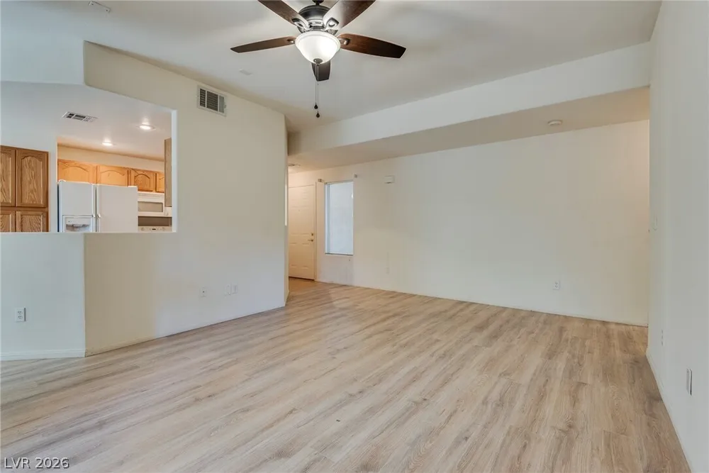 1705 Sky of Red Dr, Las Vegas, NV 89128