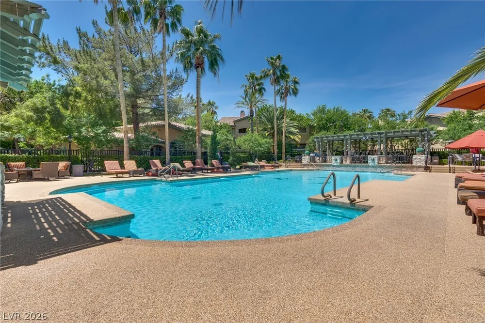 1705 Sky of Red Dr, Las Vegas, NV 89128