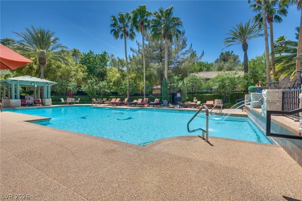 1705 Sky of Red Dr, Las Vegas, NV 89128