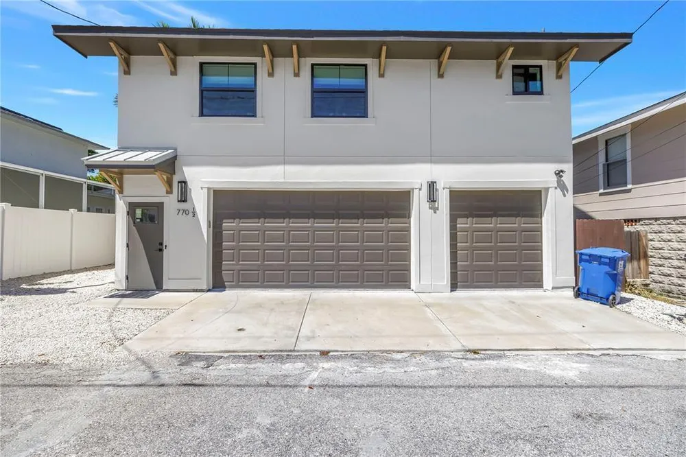 770 21st Ave N, St Petersburg, FL 33704