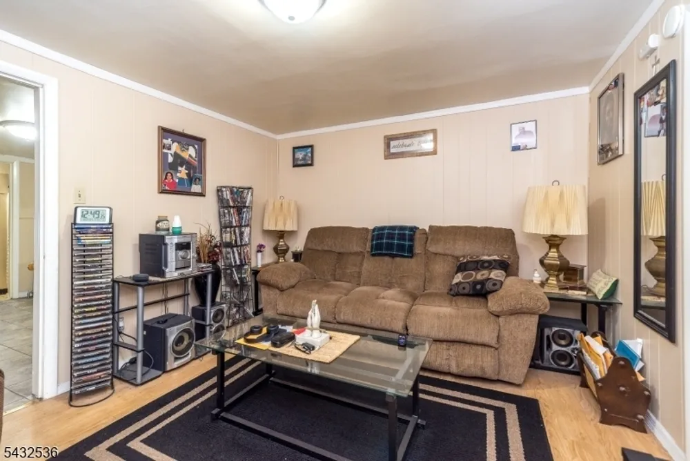 53 Wilson St, Phillipsburg, NJ 08865-3215
