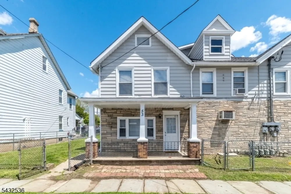 53 Wilson St, Phillipsburg, NJ 08865-3215