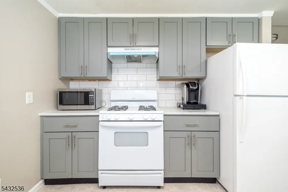53 Wilson St, Phillipsburg, NJ 08865-3215