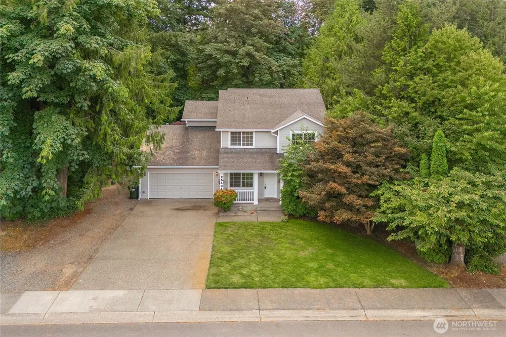 25401 Kanasket Dr, Black Diamond, WA 98010