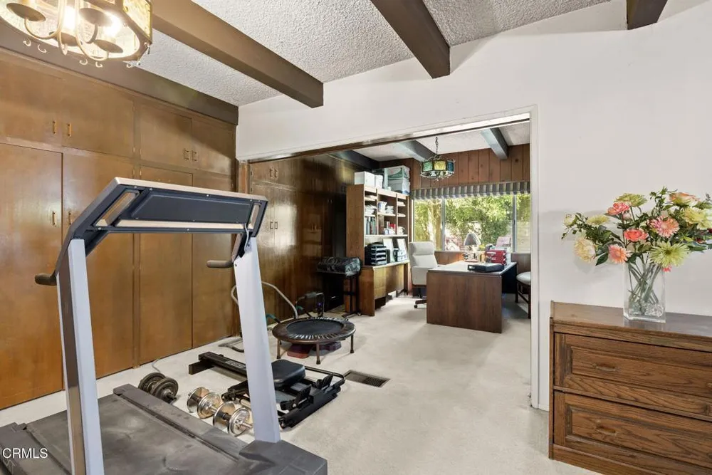 2985 San Pasqual St, Pasadena, CA 91107