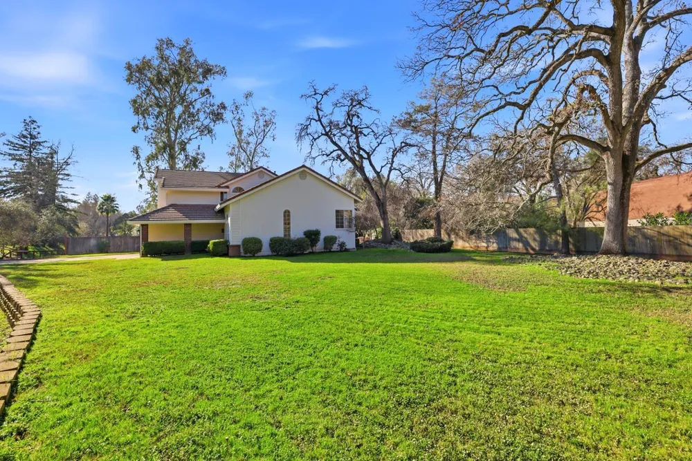 9274 Auburn Folsom Rd, Granite Bay, CA 95746